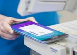 معدلات الإعتماد على خدمة Samsung Pay تنمو بشكل أسرع بكثير من Apple Pay