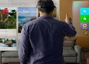 مايكروسوفت تبيع  آلالاف الوحدات من خوذة الواقع المعزز HoloLens