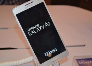 سامسوج: هاتف" Galaxy A7" سيأتي مع بطارية ضخمة بسعة 3300mAh