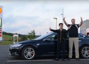رقم قياسي عالمي جديد لأطوال مسافة مقطوعة بإستخدام سيارة Tesla Model S