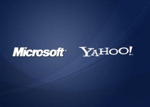 مايكروسوفت تدرس المشاركة في شراء شبكة " Yahoo "