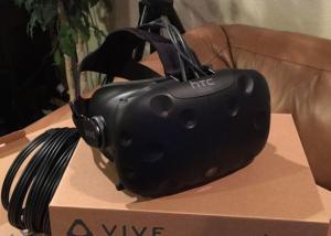 المطورين بدأوا الآن بتلقي خوذة HTC Vive Pre للبدء بتطوير الألعاب والتطبيقات