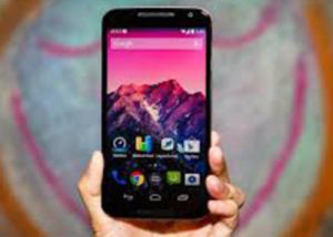 " موتورولا " أختبار تحديث الأندرويد 5.1 Lollipop للهاتف Moto X 2014