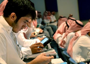 الطلاب في السعودية يفضلون مجال الخدمات التقنية على الهندسة