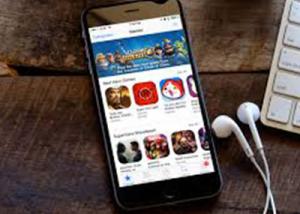 شاشات OLED المنحنية تشق طريقها لهواتف iPhone في العام 2018