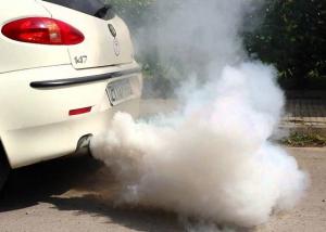 الصين تحظر المركبات كثيفة الانبعاثات لمكافحة الضباب الدخاني