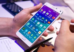 جاﻻكس نوت 4 يحصل على تحديث الأندرويد 5.1 سيجلب معه واجهة" TouchWiz " الجديدة 