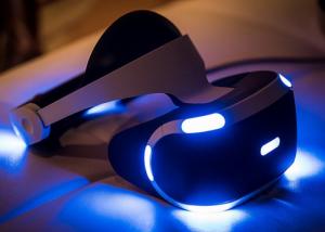 خوذة الواقع الافتراضي PlayStation VR تبيع أكثر من 51 ألف وِحدة في المتاجر اليابانية