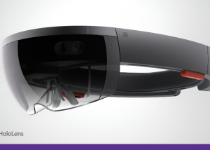 اطلاق خوذة HoloLens للواقع الإفتراضي