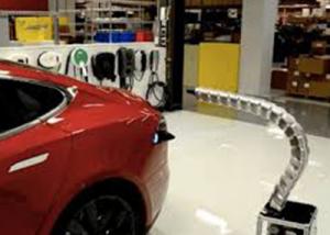 ذراع الشحن الجديد من شركة Tesla يتصل تلقائيا بسيارتك الكهربائية