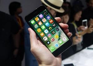 هواتف iPhone 8 ستكون أكثر مقاومة للماء والغبار