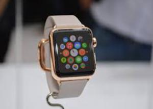 آبل تريد من عملائها شراء ساعتها الذكية Apple Watch عبر الإنترنت