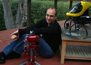 آندي روبن ينتقل إلى تطوير الروبوتات في جوجل