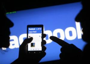 فيسبوك يدشن تطبيقا لمشاهدة فيديوهاته على التلفزيون