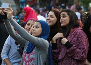 هاتف ذكى يمكنه طباعة صورة سلفى فى ثوان