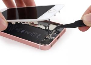 ابل : 160 دواار تكلفة إنتاج نسخة واحدة من iPhone SE