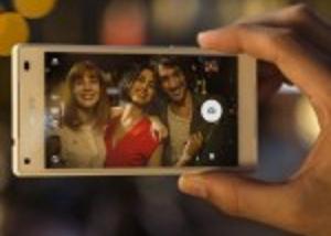 "سامسونج " في محادثات مع سونى لجلب مستشعر كاميرا Xperia Z5 إلى Galaxy S7