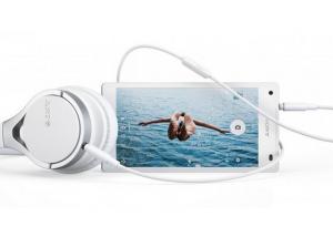 Xperia Z5 Compact مع سماعات للرأس مجانا