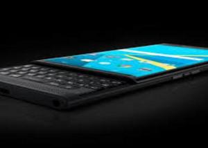 Blackberry Priv  بشاشة منحية من الطرفين