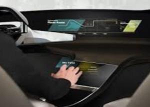 نظام المعلومات والترفيه BMW HoloActive Touch  يحدث ثورة في قمرة القيادة