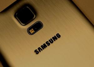 اطلاق " Galaxy S5 Prime " منتصف شهر يونيو لمنافسة " LG G3"